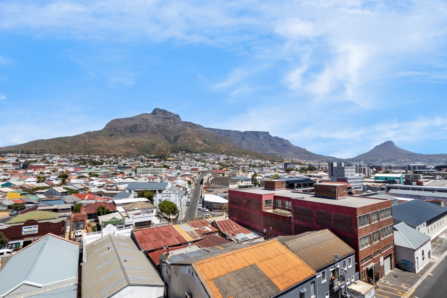 1 Bedroom Property for Sale in Woodstock Western Cape